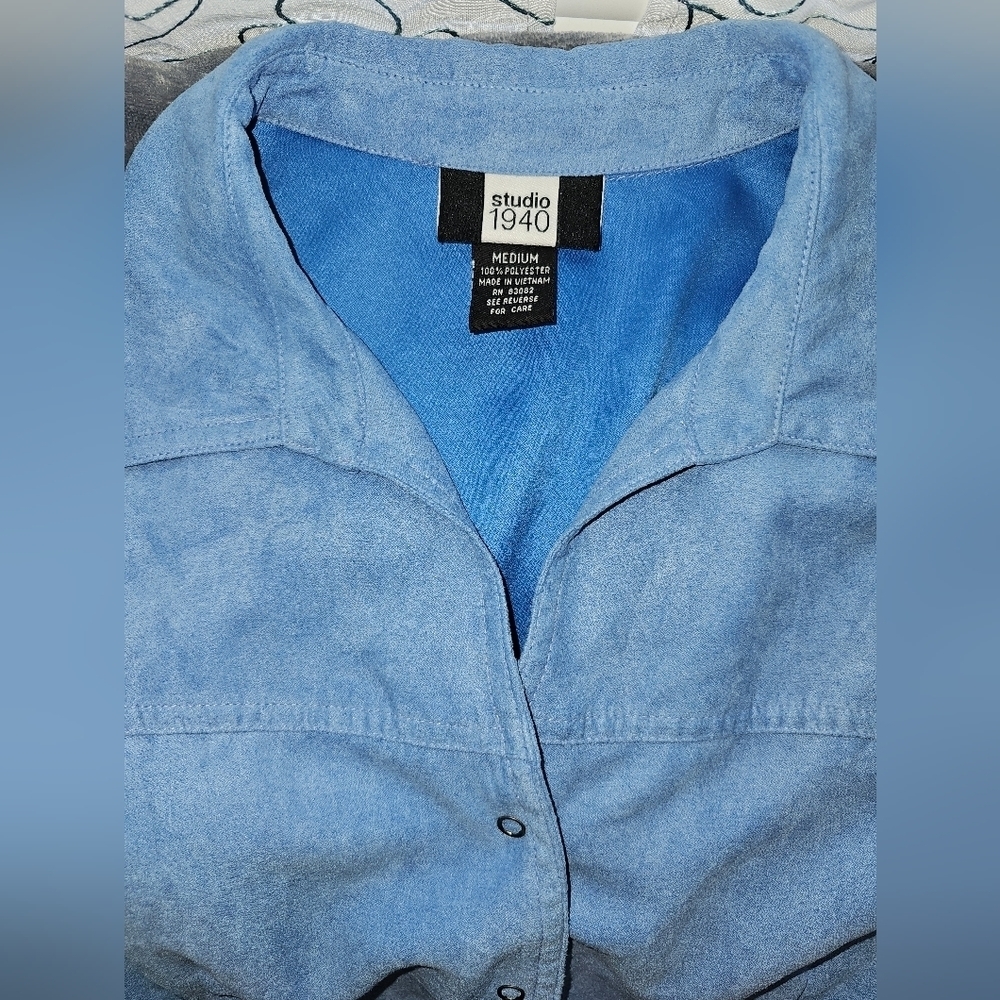 🛒💰Studio 1940 snap button blouse - Picture 7 of 7